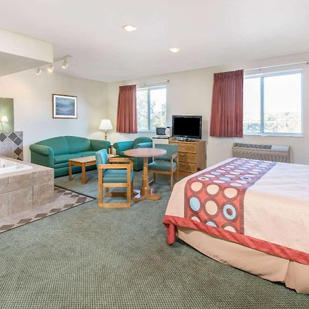 Super 8 By Wyndham West Middlesex/Sharon Area Hotell Exteriör bild