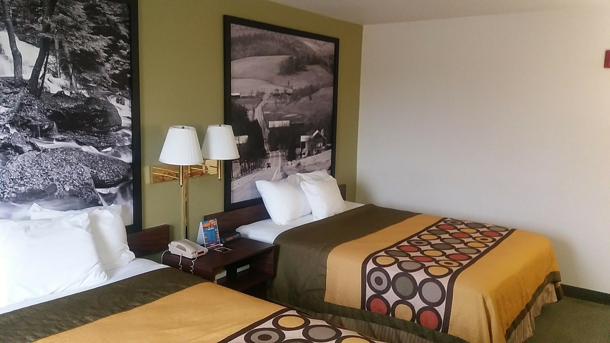 Super 8 By Wyndham West Middlesex/Sharon Area Hotell Exteriör bild