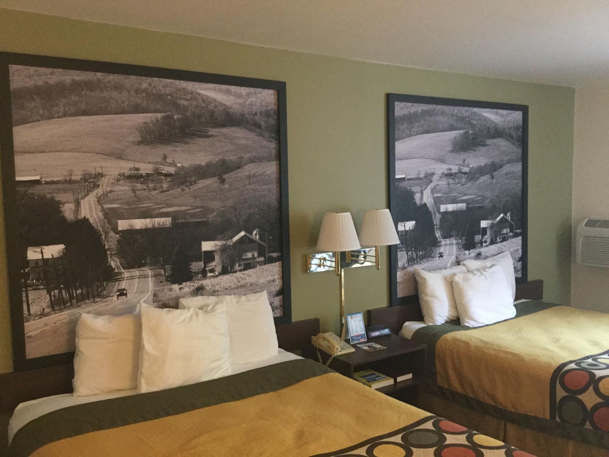 Super 8 By Wyndham West Middlesex/Sharon Area Hotell Exteriör bild